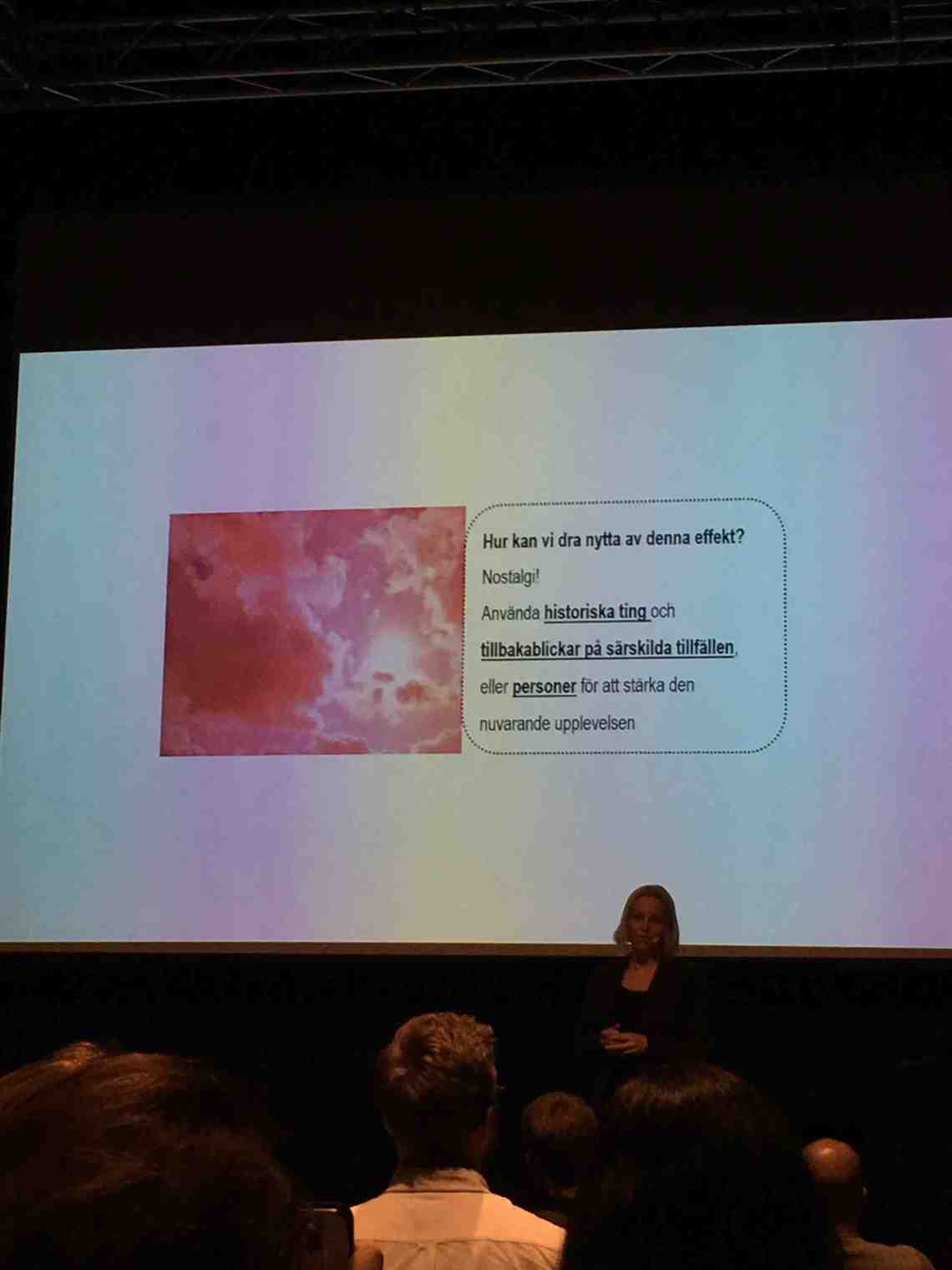 Pink cloud positiva minnen förstärks upplevelser