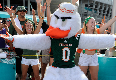 Miami Hurricanes Facebookannons Sportidealisten sportmarknadsföring