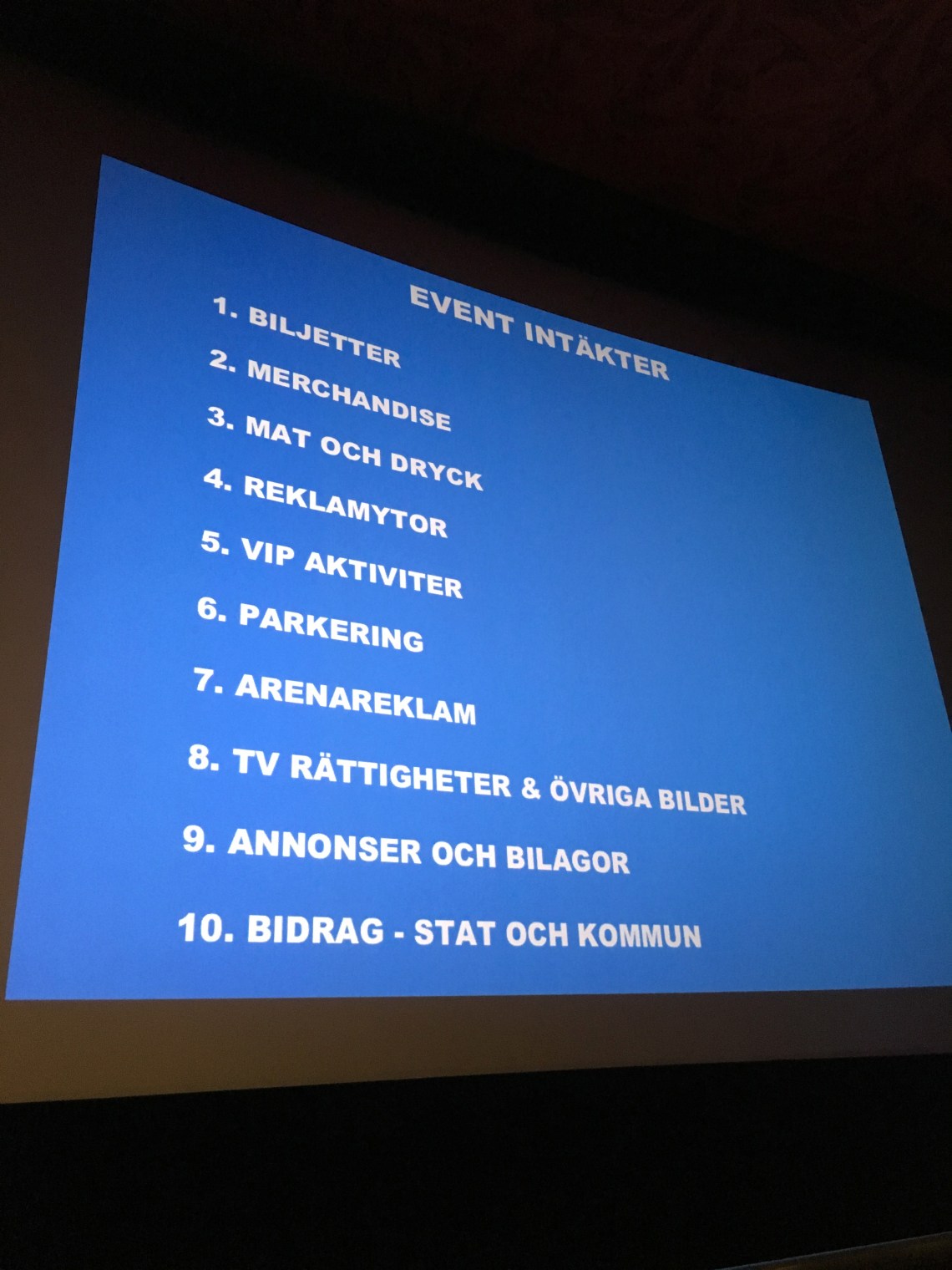 Sportidealisten Lediga Sport Management Jobb Idrottsvetare Lediga SportJobb Lediga IdrottsJobb Sportkarriär Jobba med sport Sportutbildning idrottsutbildning Motorsport & Pengar SportSeminarium Sportindustrin Sportintäkter Eventinstäkter